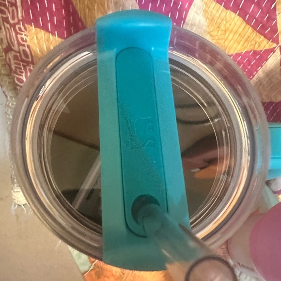 Stanley x Target exclusive summer plaid and periwinkle 40 oz adventure quencher! - Picture 7 of 12